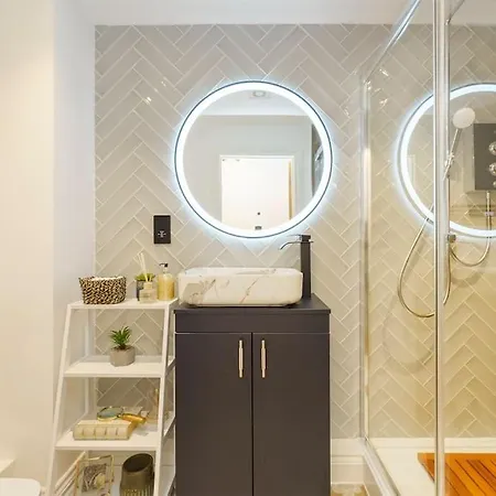 Darlington - 2 Bedroom Luxury By Mint *